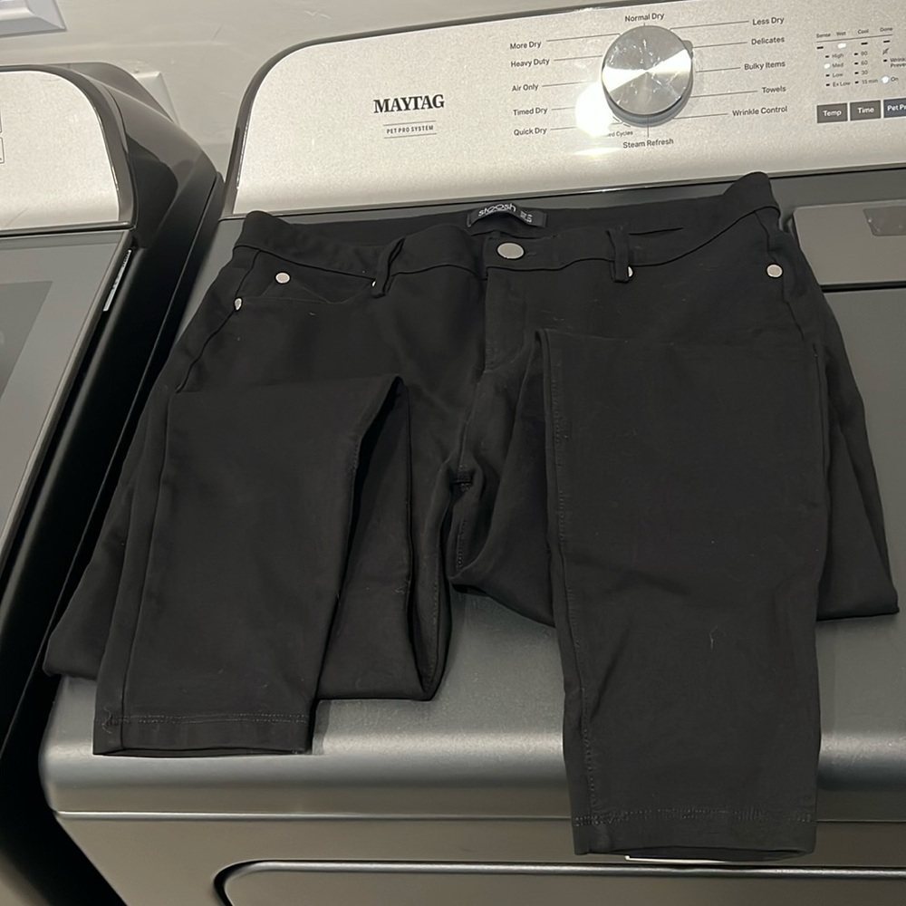 Black skinny jeans